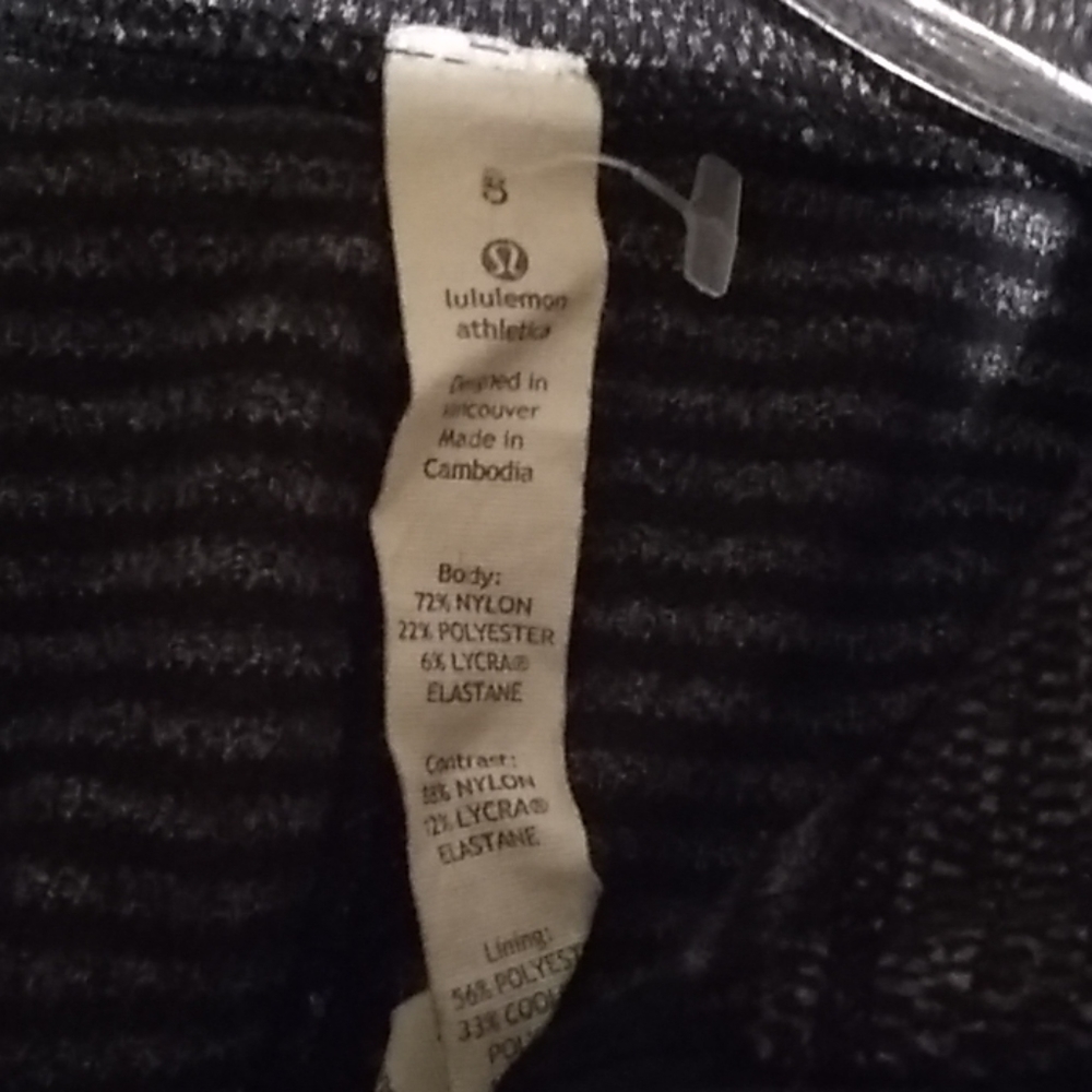 Lululemon athletica pull over top/ jacket - Picture 7 of 8